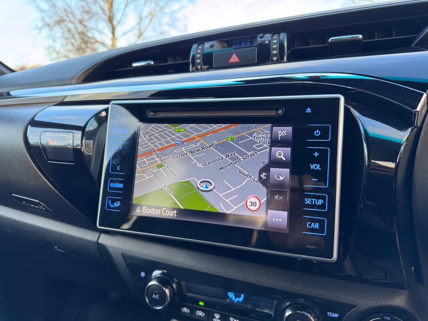 Used Toyota Hilux 2019 for sale - 77017024: Photo 42