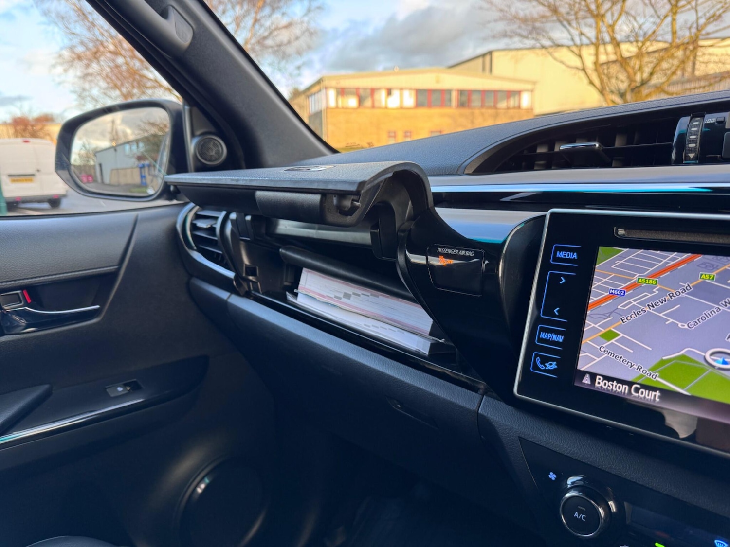 Used Toyota Hilux 2019 for sale - 77017024: Photo 54