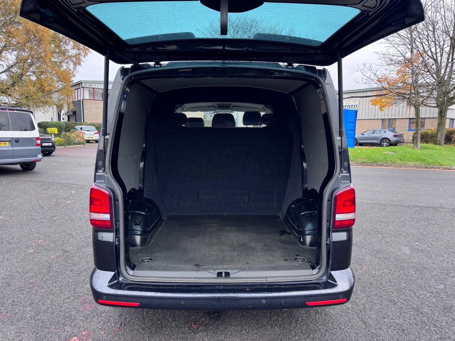 Used Volkswagen Transporter 2013 for sale - 76898567: Photo 13