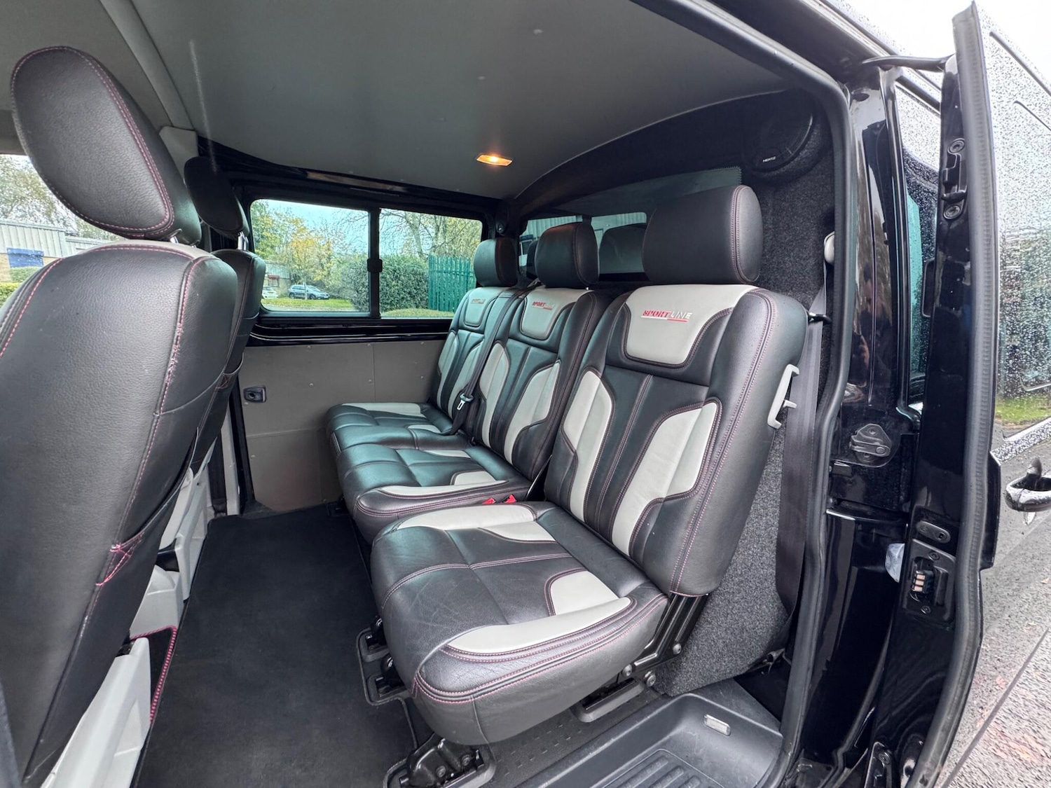 Used Volkswagen Transporter 2013 for sale - 76898567: Photo 7