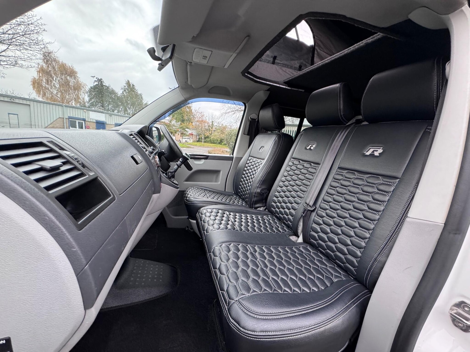 Used Volkswagen Transporter 2013 for sale - 76498585: Photo 27