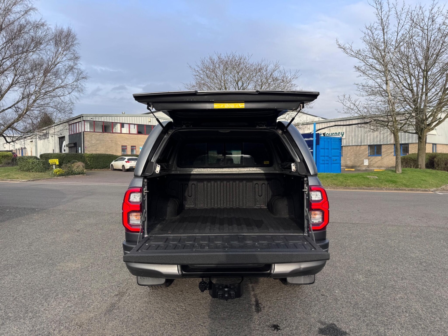 Used Toyota Hilux 2021 for sale - 77768584: Photo 12