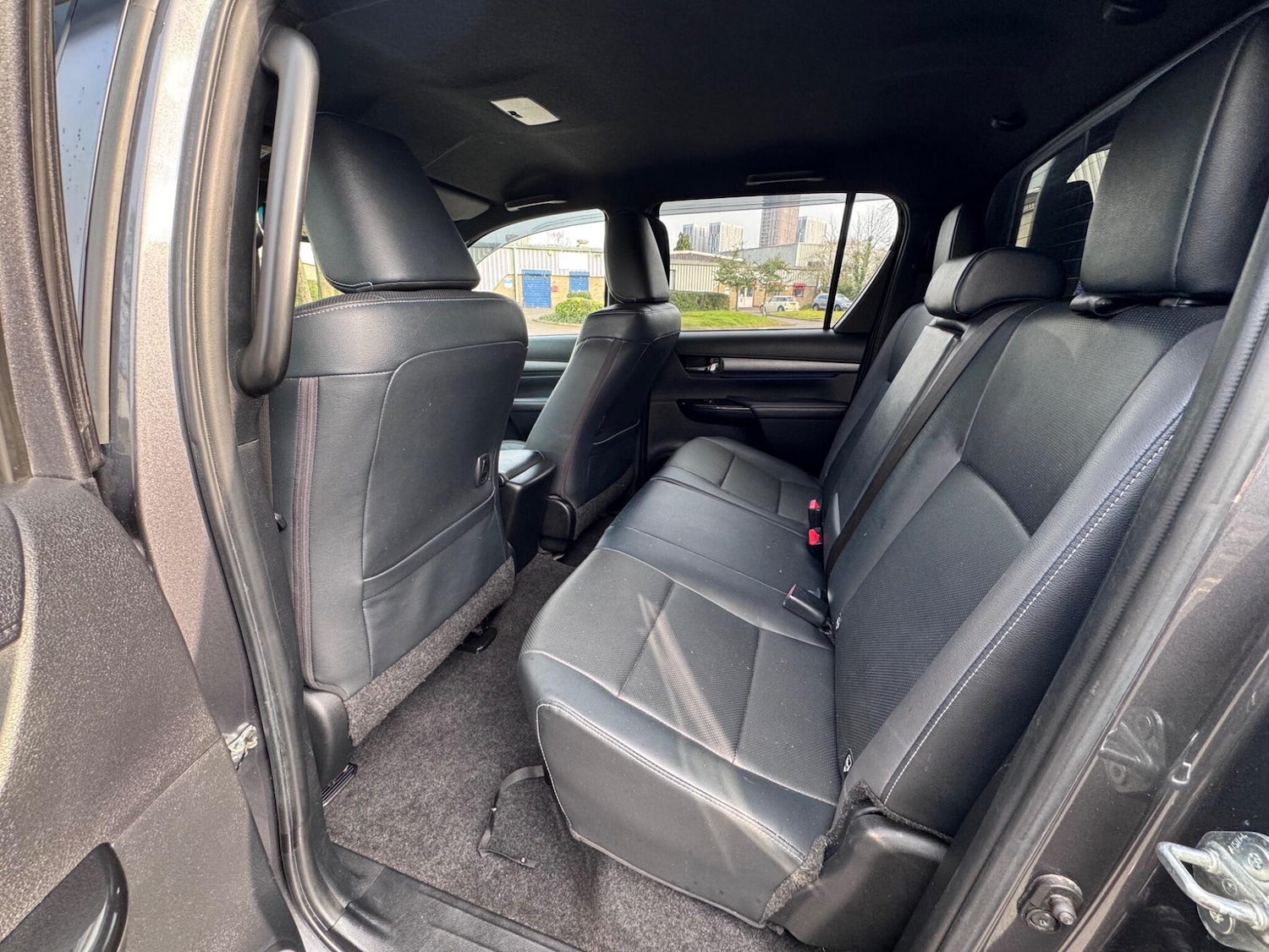 Used Toyota Hilux 2021 for sale - 77768584: Photo 38