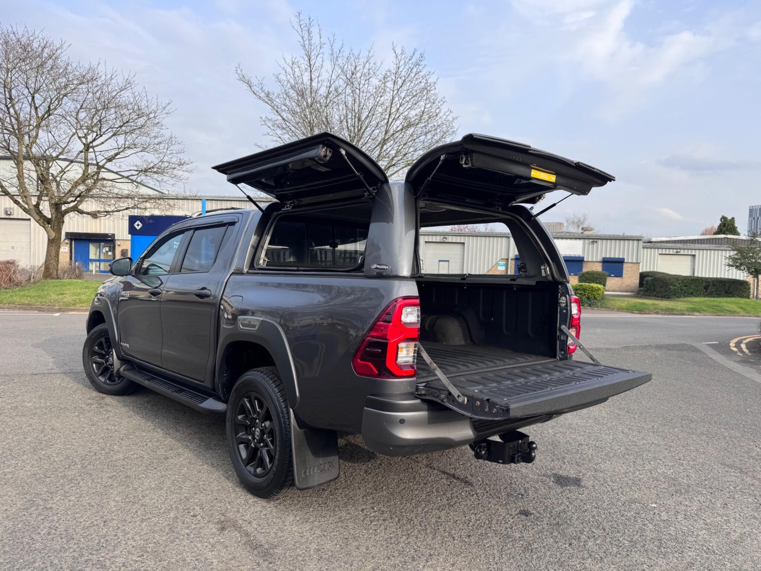 Used Toyota Hilux 2021 for sale - 77768584: Photo 9