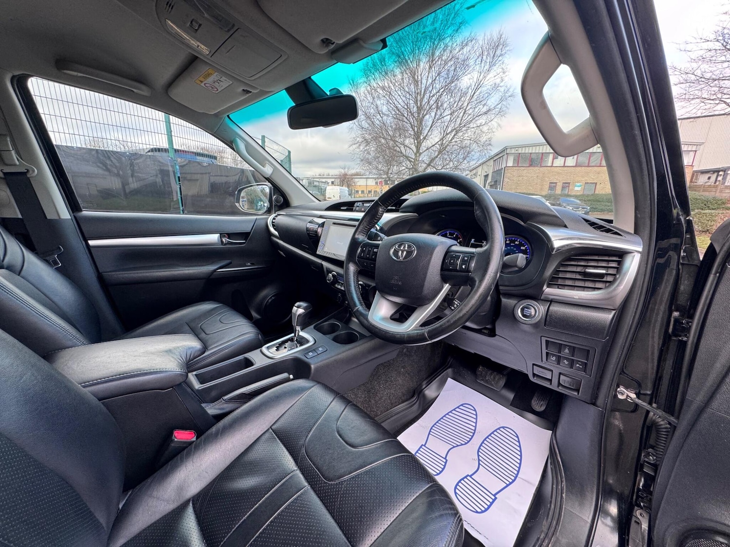 Used Toyota Hilux 2017 for sale - 77441169: Photo 20