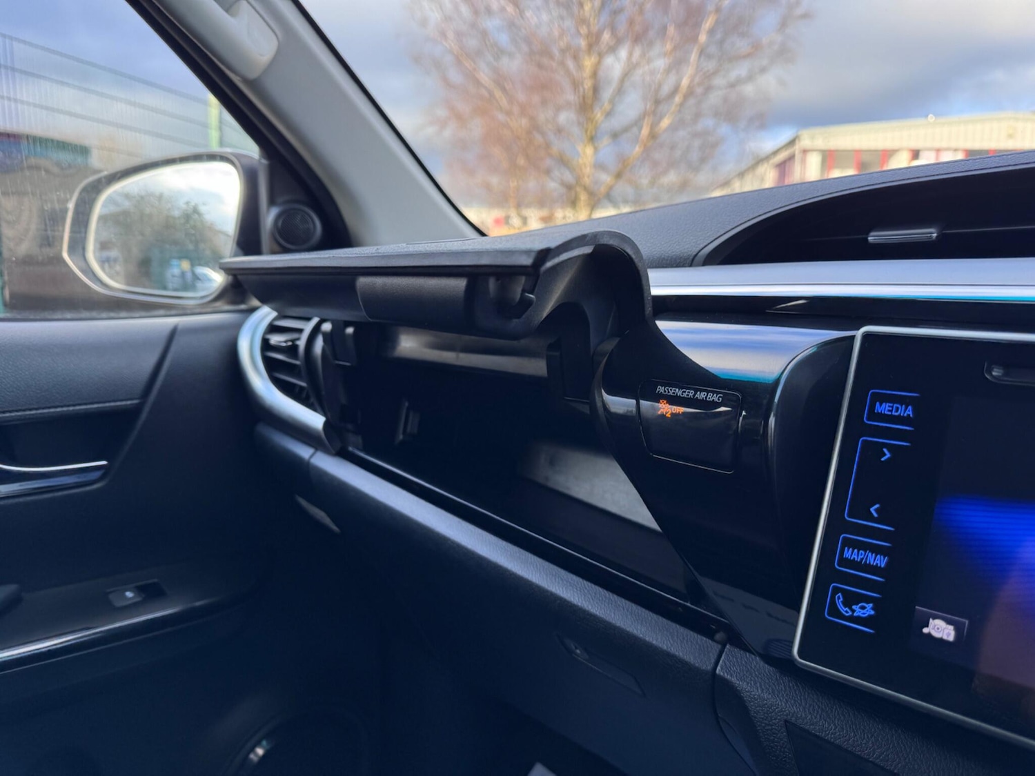 Used Toyota Hilux 2017 for sale - 77441169: Photo 25