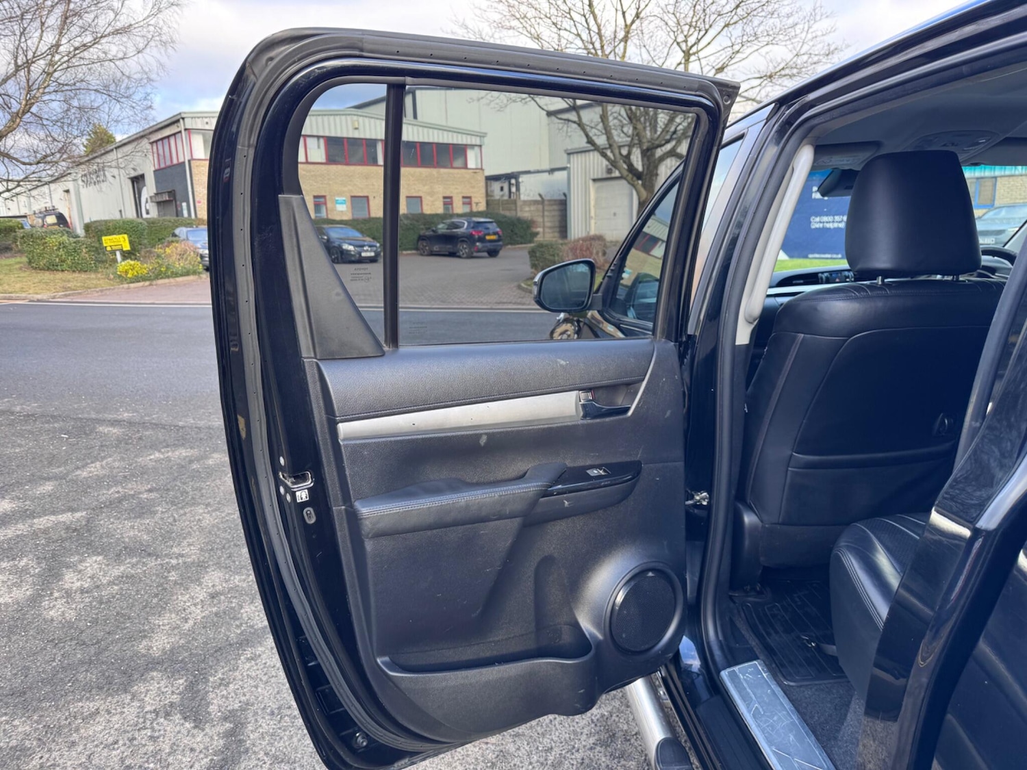 Used Toyota Hilux 2017 for sale - 77441169: Photo 37