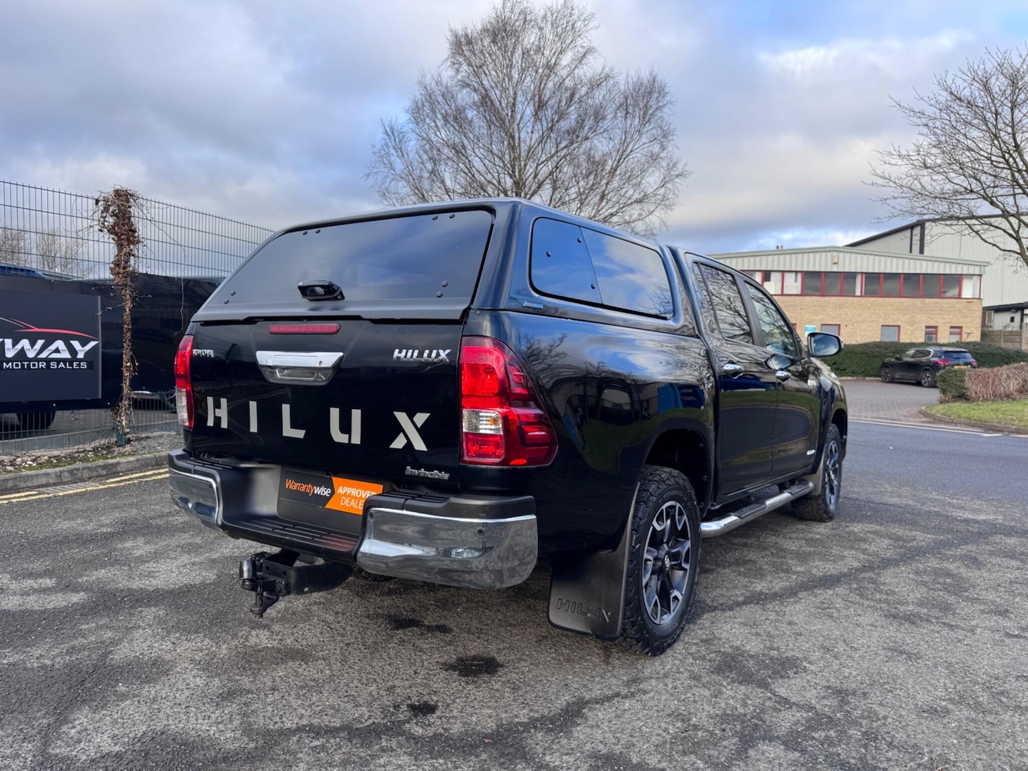 Used Toyota Hilux 2017 for sale - 77441169: Photo 9