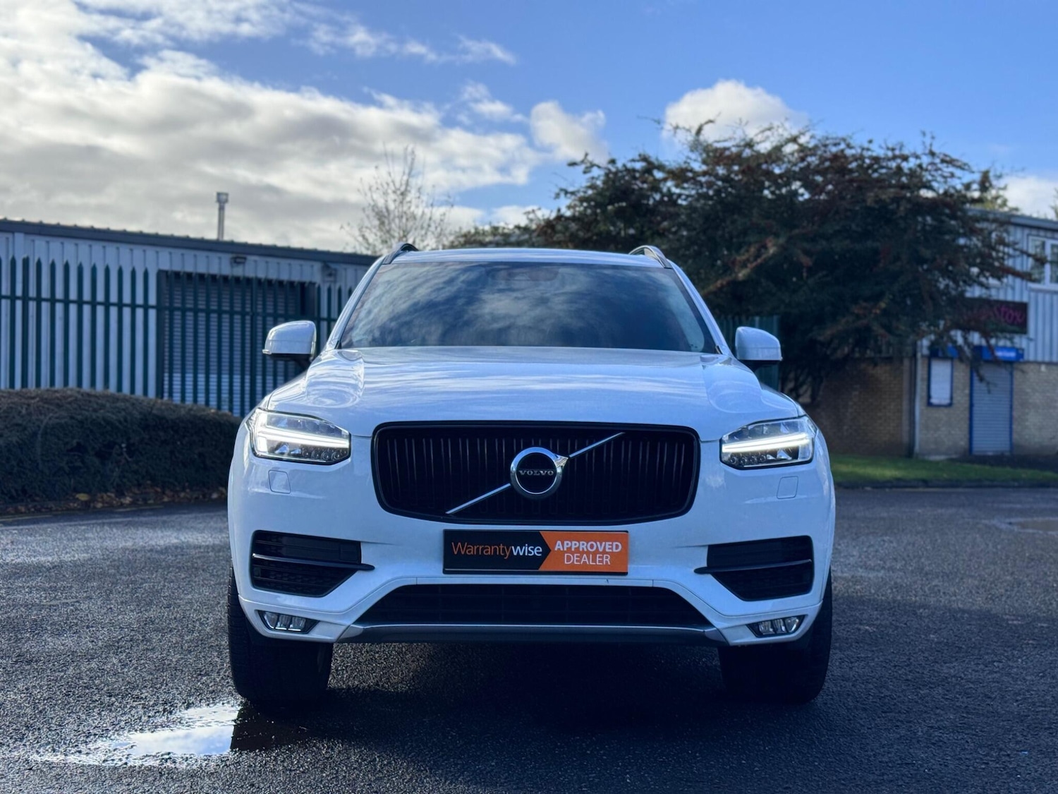 Used Volvo XC90 2015 for sale - 76702282: Photo 2
