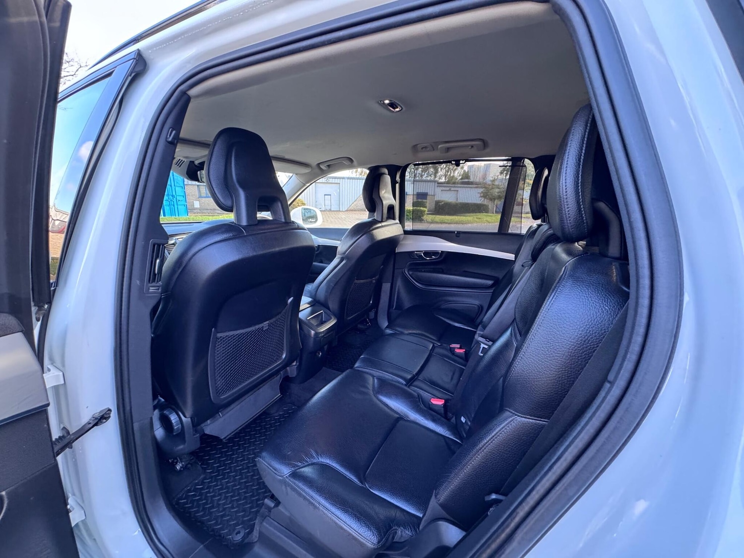 Used Volvo XC90 2015 for sale - 76702282: Photo 28