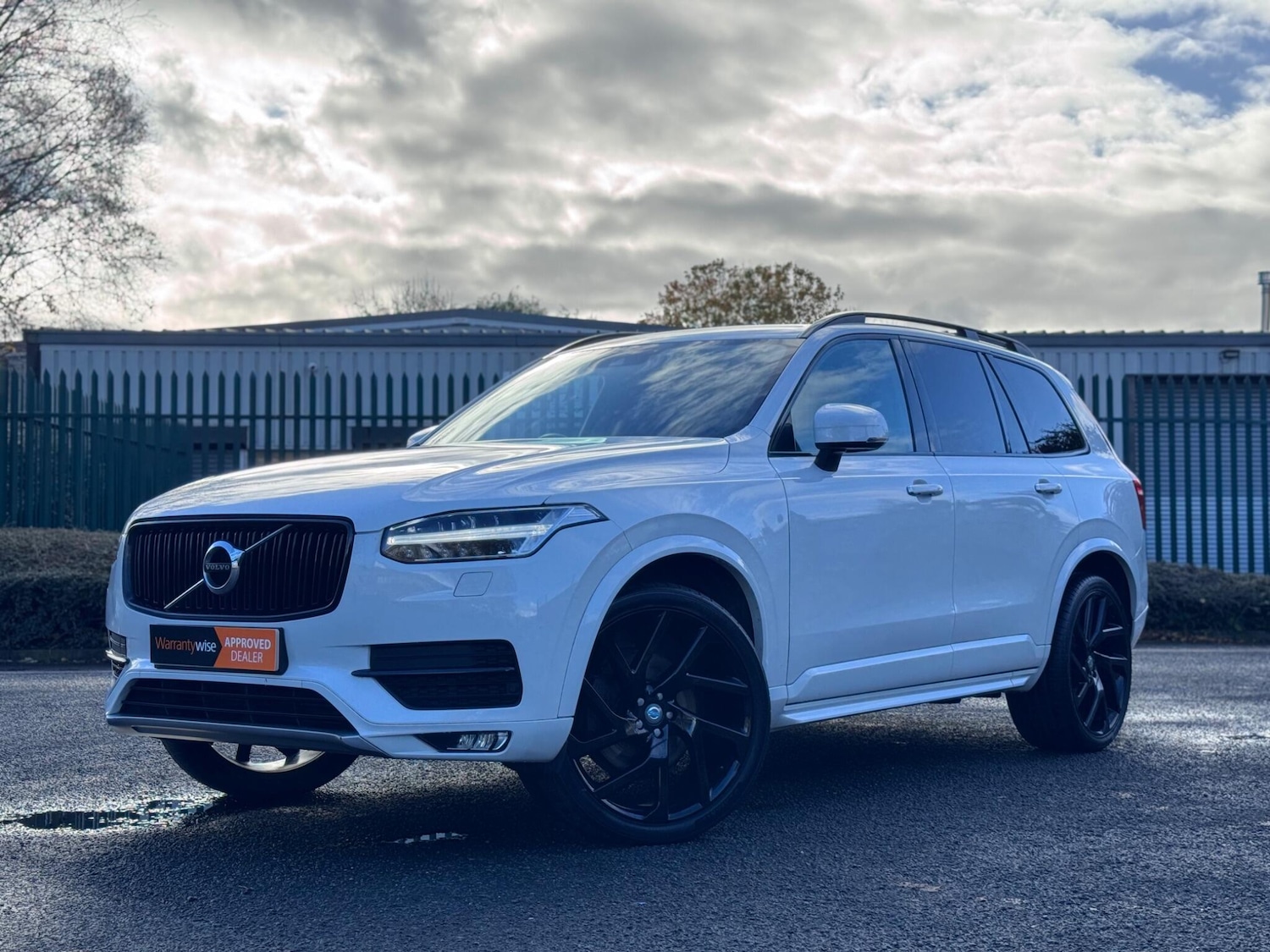 Used Volvo XC90 2015 for sale - 76702282: Photo 3