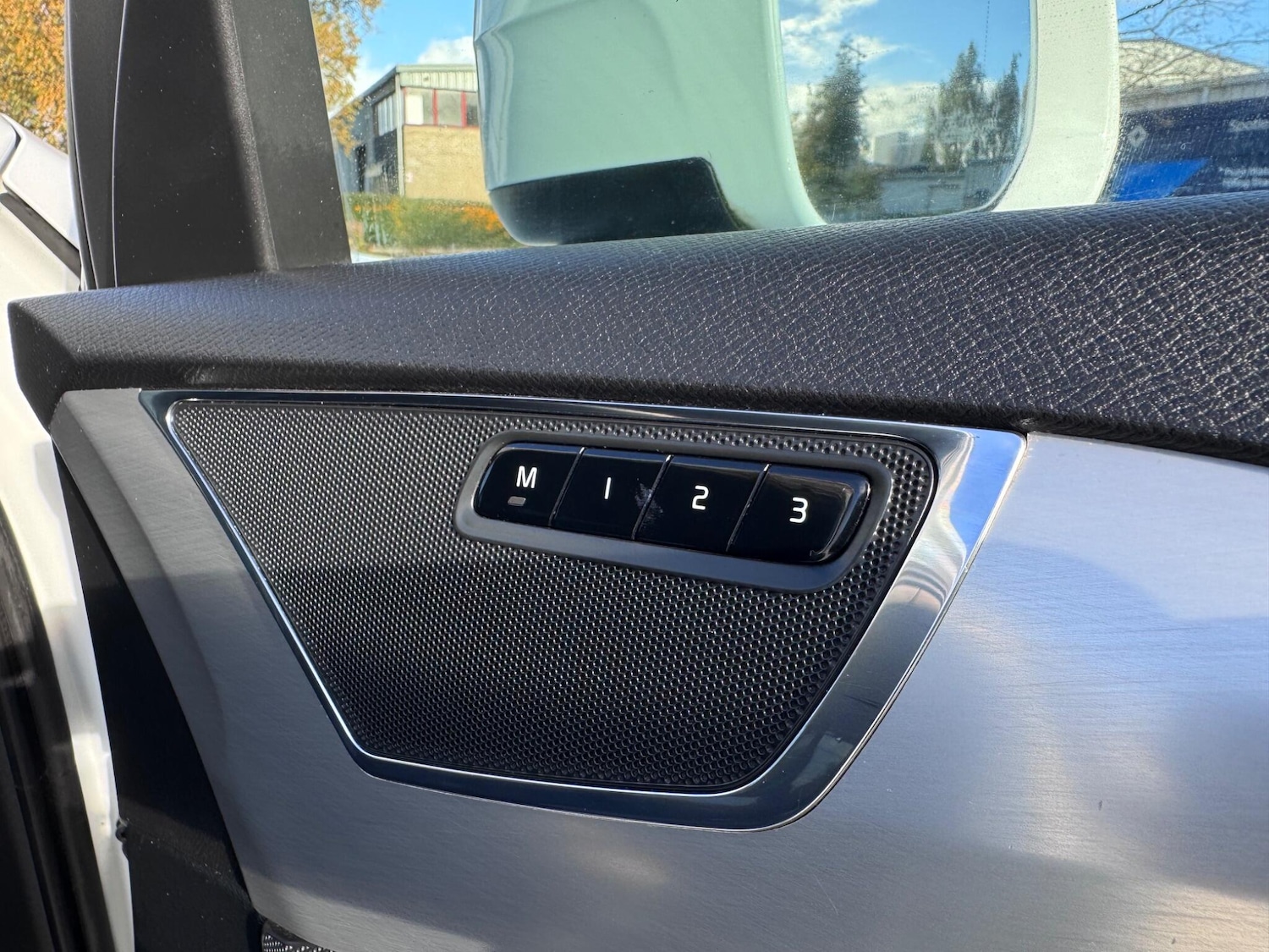 Used Volvo XC90 2015 for sale - 76702282: Photo 36