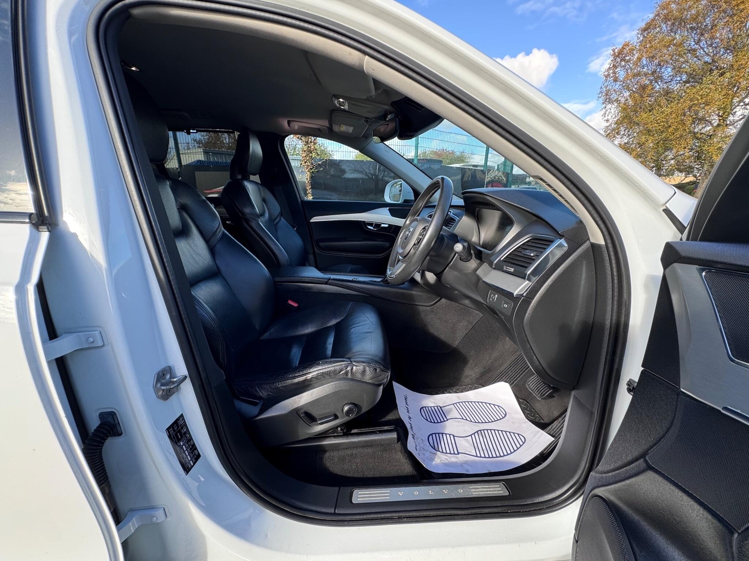 Used Volvo XC90 2015 for sale - 76702282: Photo 38