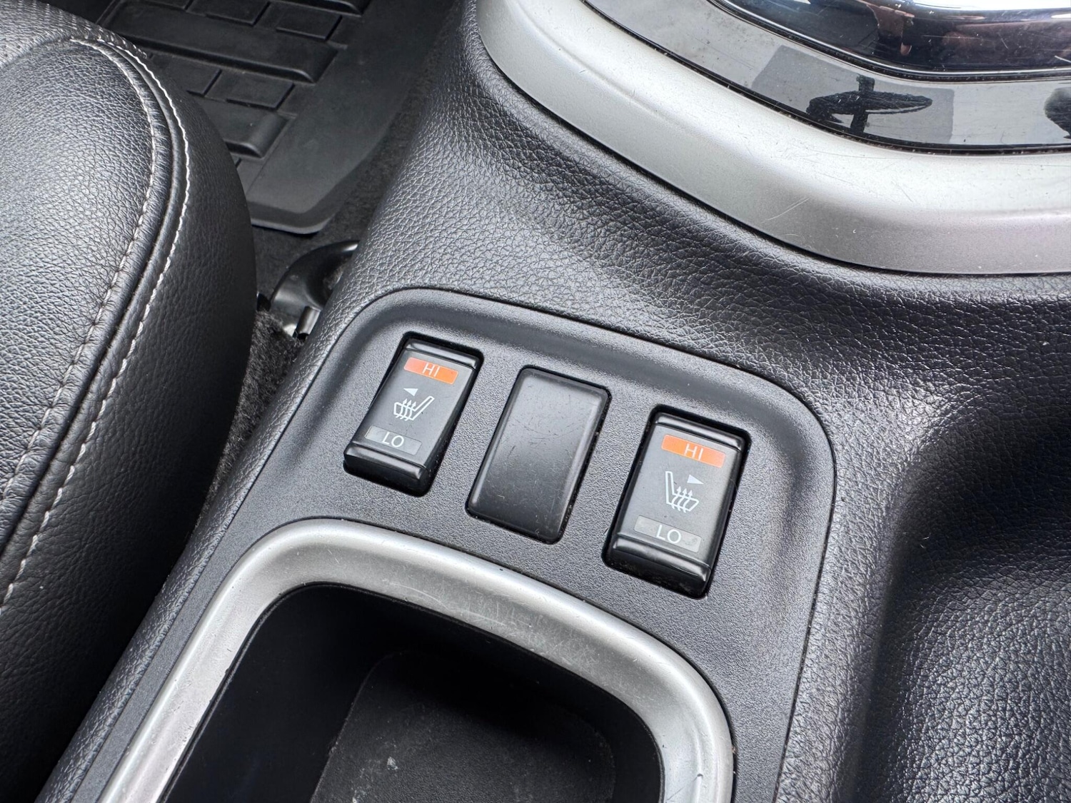 Used Nissan Navara 2018 for sale - 77769459: Photo 27