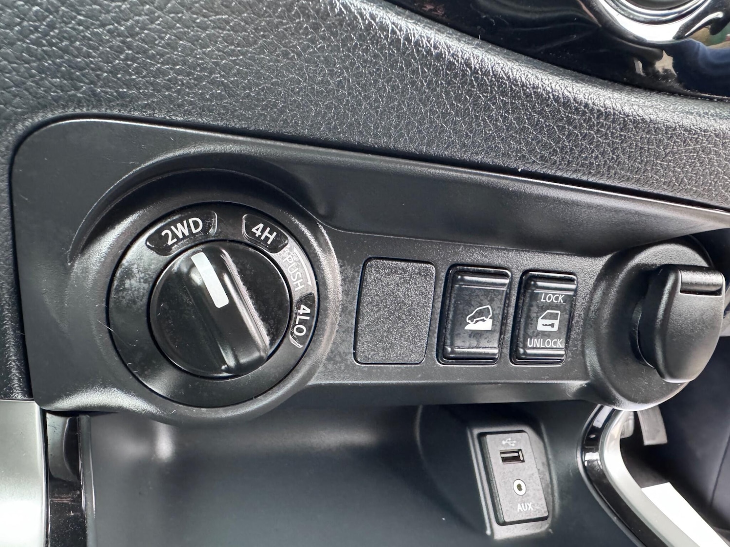 Used Nissan Navara 2018 for sale - 77769459: Photo 28