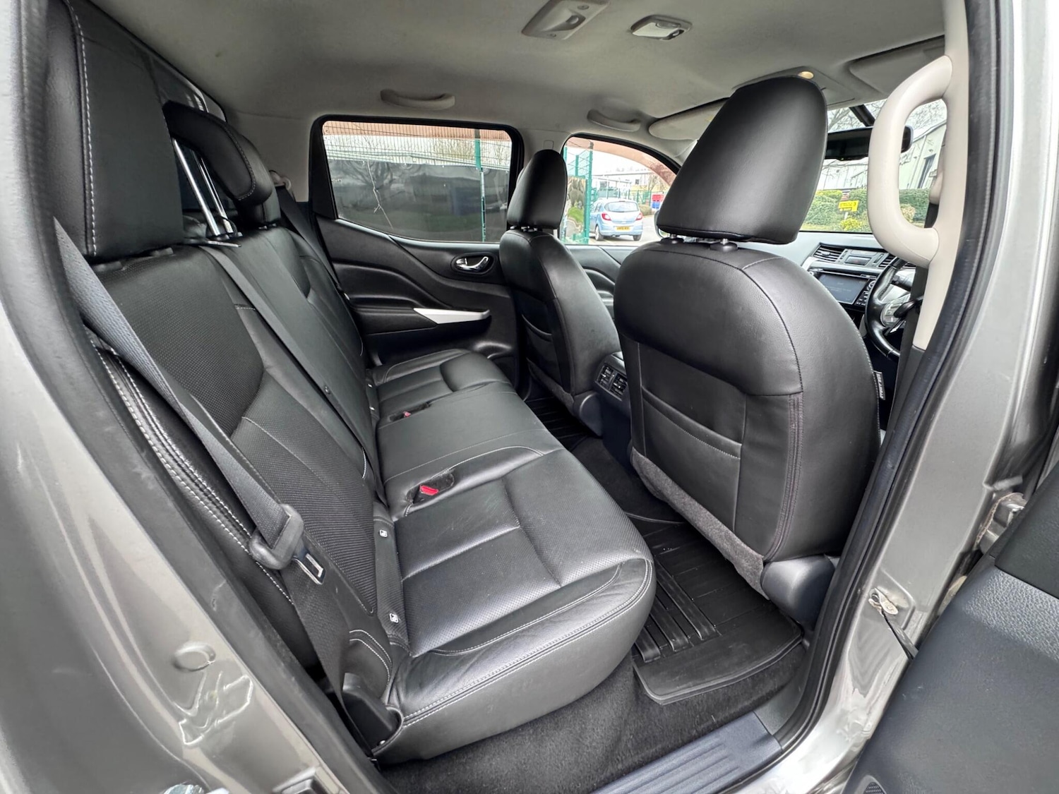 Used Nissan Navara 2018 for sale - 77769459: Photo 33