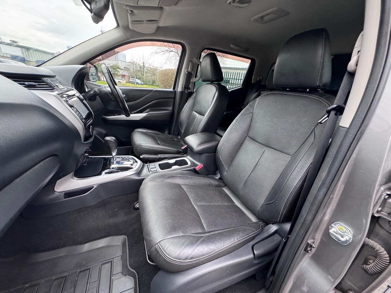 Used Nissan Navara 2018 for sale - 77769459: Photo 36