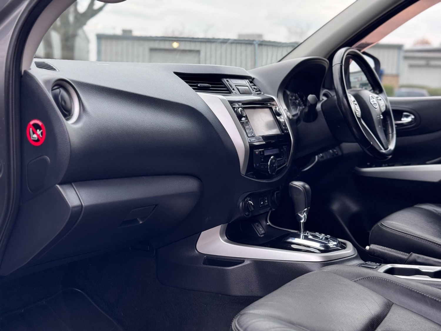 Used Nissan Navara 2018 for sale - 77769459: Photo 38