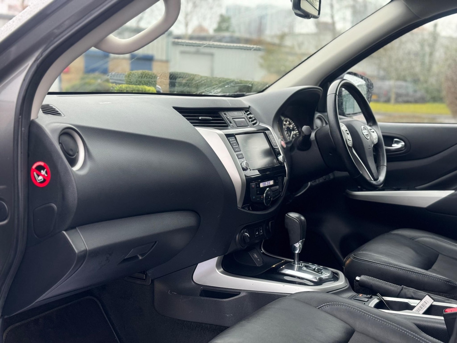 Used Nissan Navara 2021 for sale - 76765347: Photo 11