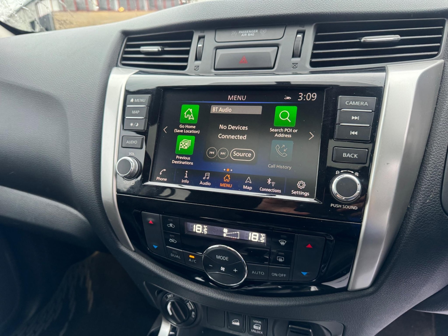 Used Nissan Navara 2021 for sale - 76765347: Photo 22