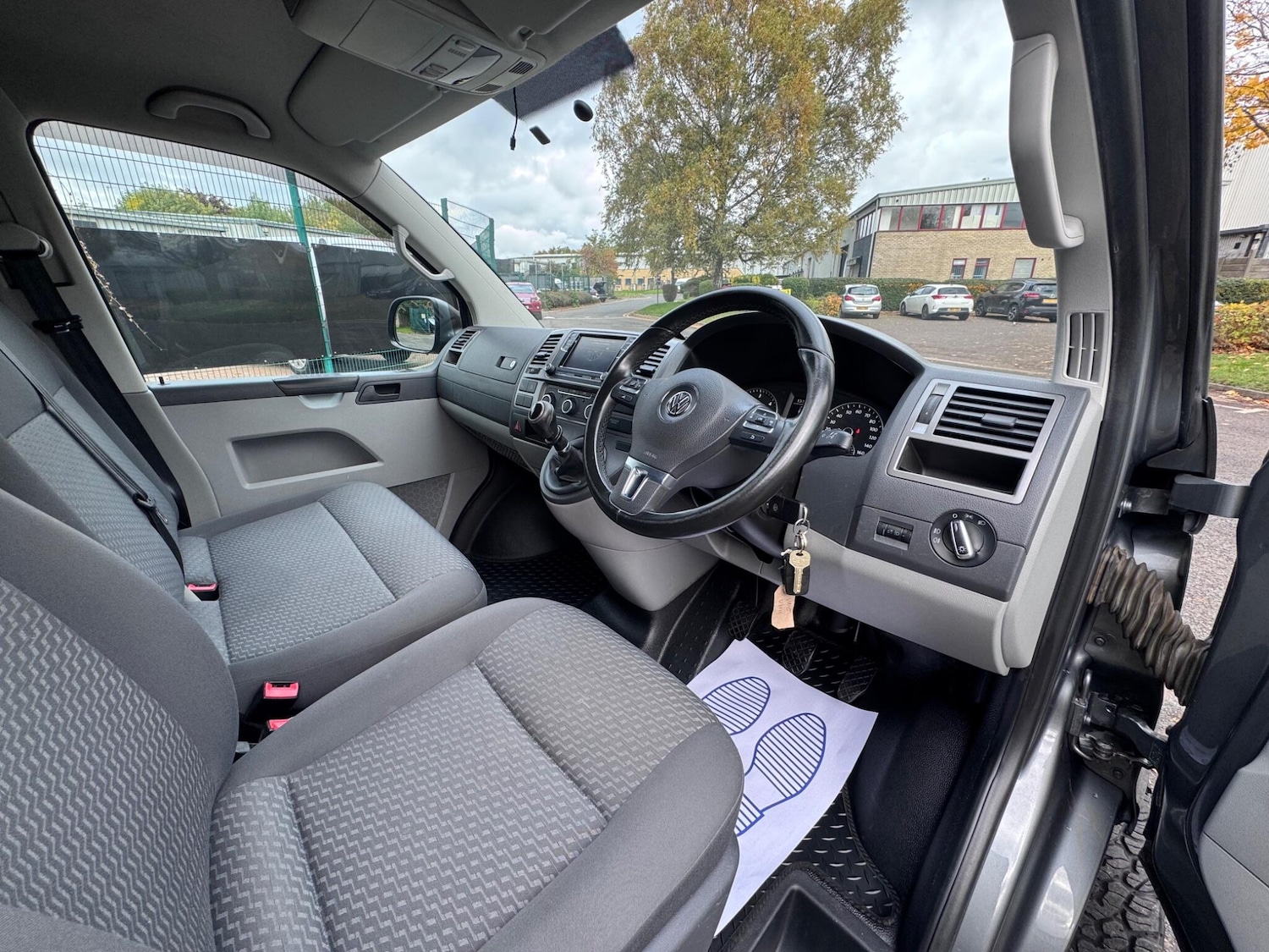 Used Volkswagen Transporter 2015 for sale - 76370236: Photo 30