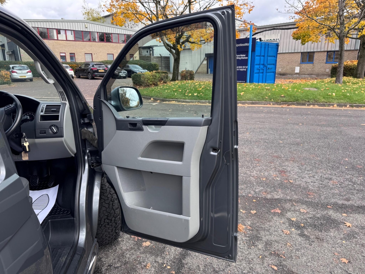 Used Volkswagen Transporter 2015 for sale - 76370236: Photo 39