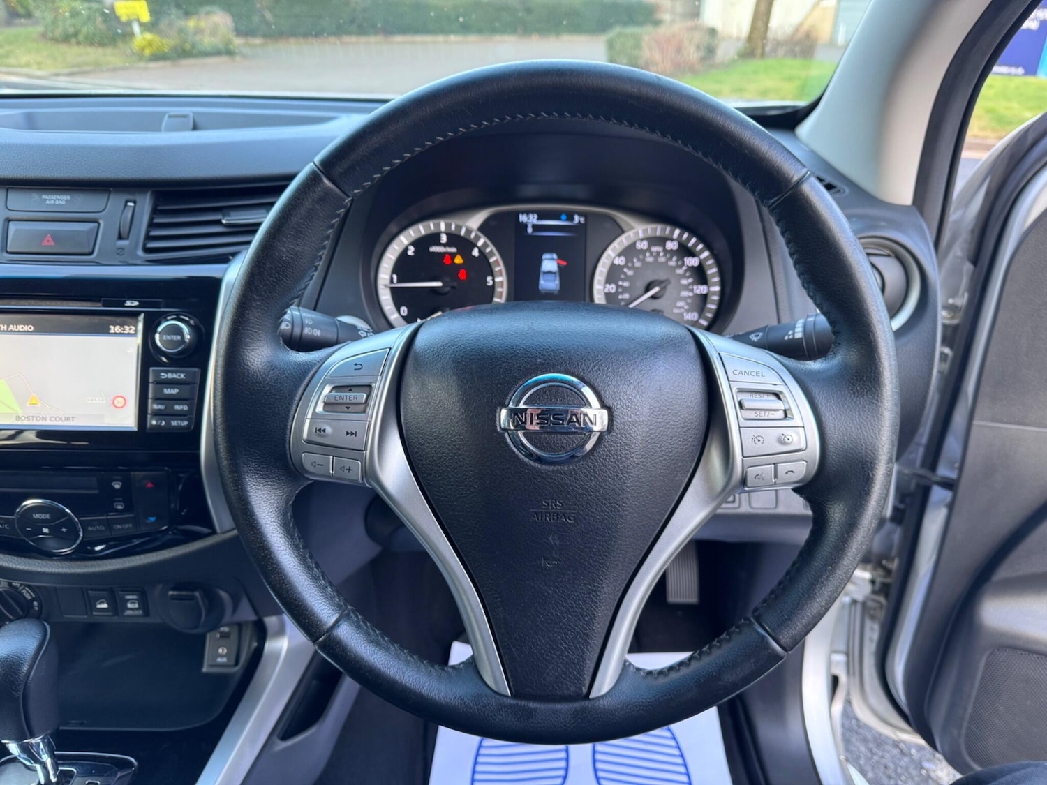 Used Nissan Navara 2018 for sale - 77611915: Photo 22