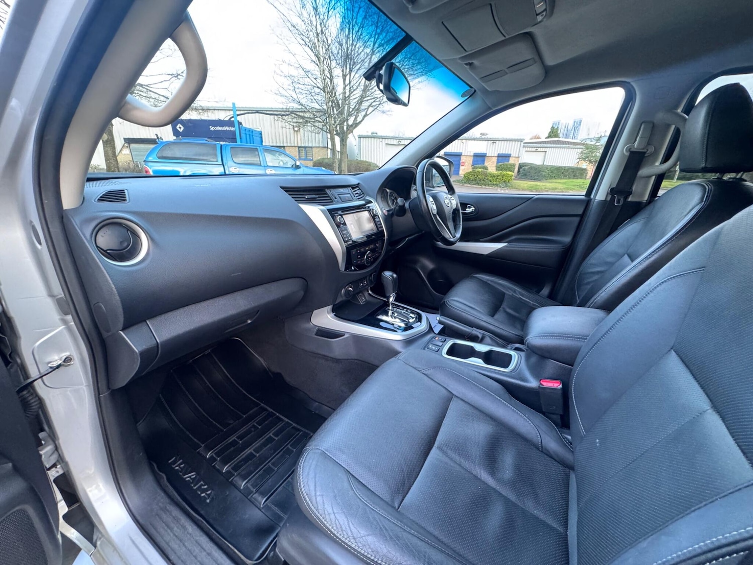 Used Nissan Navara 2018 for sale - 77611915: Photo 32