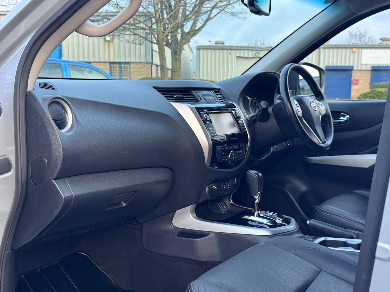 Used Nissan Navara 2018 for sale - 77611915: Photo 33