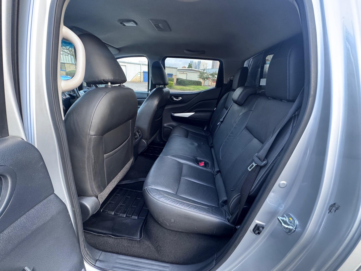 Used Nissan Navara 2018 for sale - 77611915: Photo 35