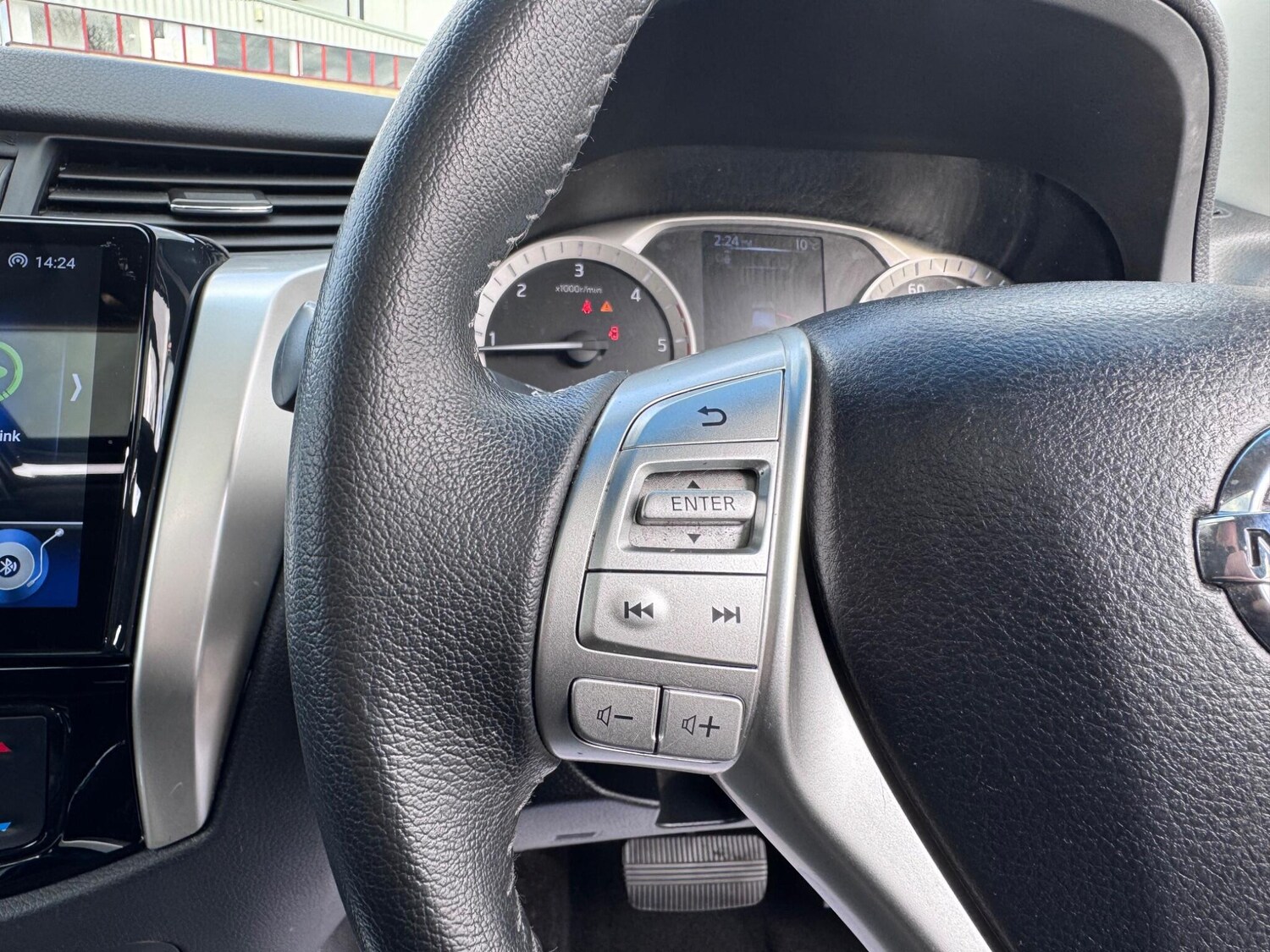 Used Nissan Navara 2017 for sale - 77853365: Photo 32