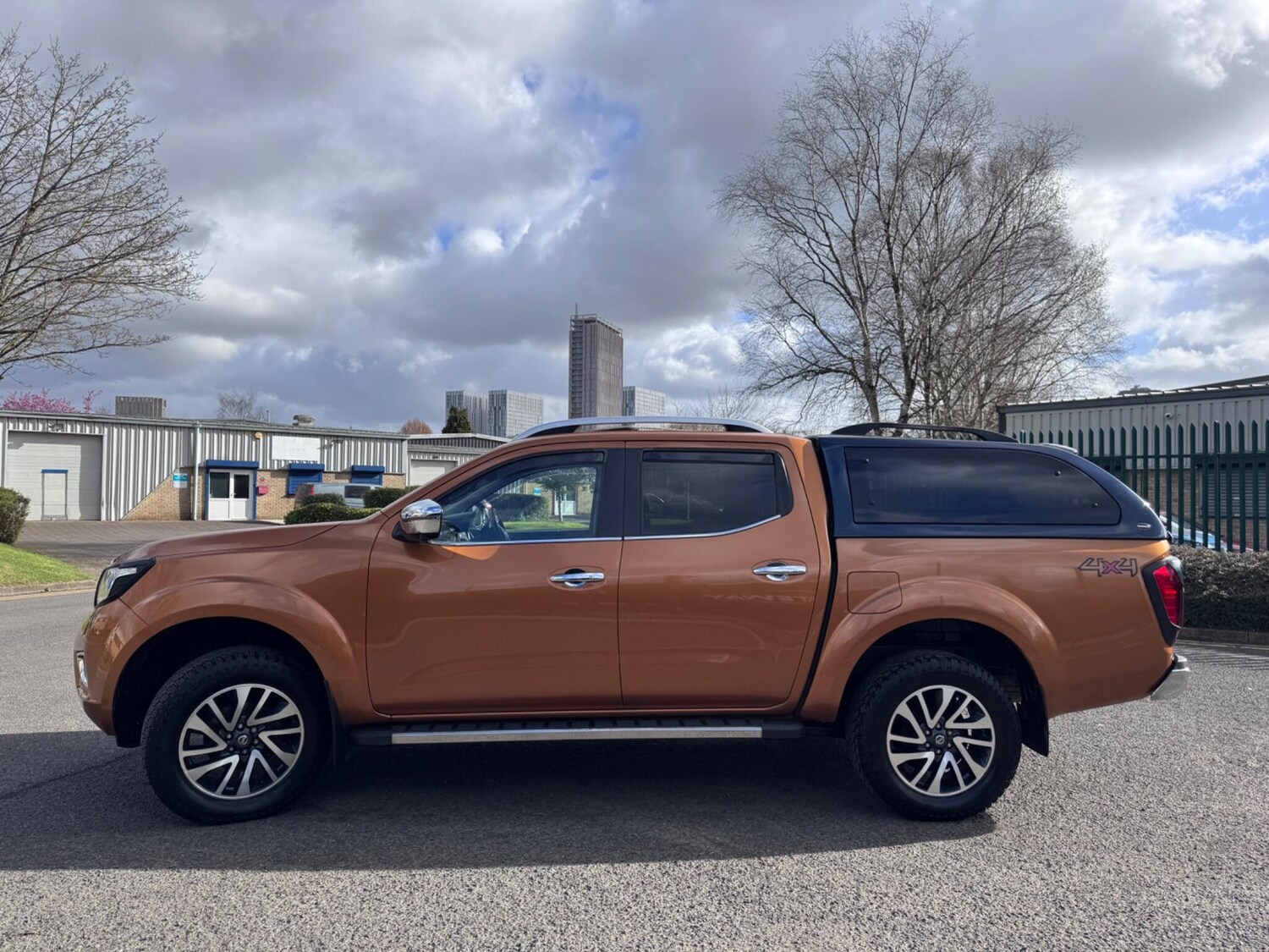 Used Nissan Navara 2017 for sale - 77853365: Photo 4