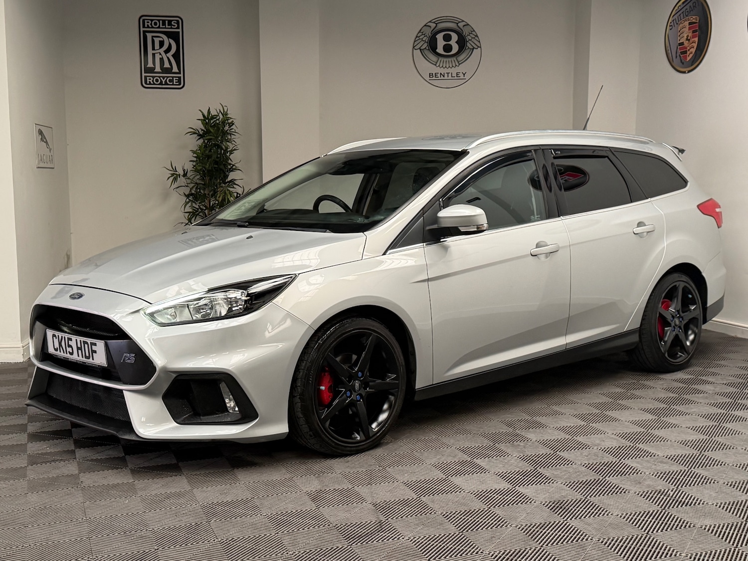 Used Ford Focus 2015 for sale - 77976012: Photo 2