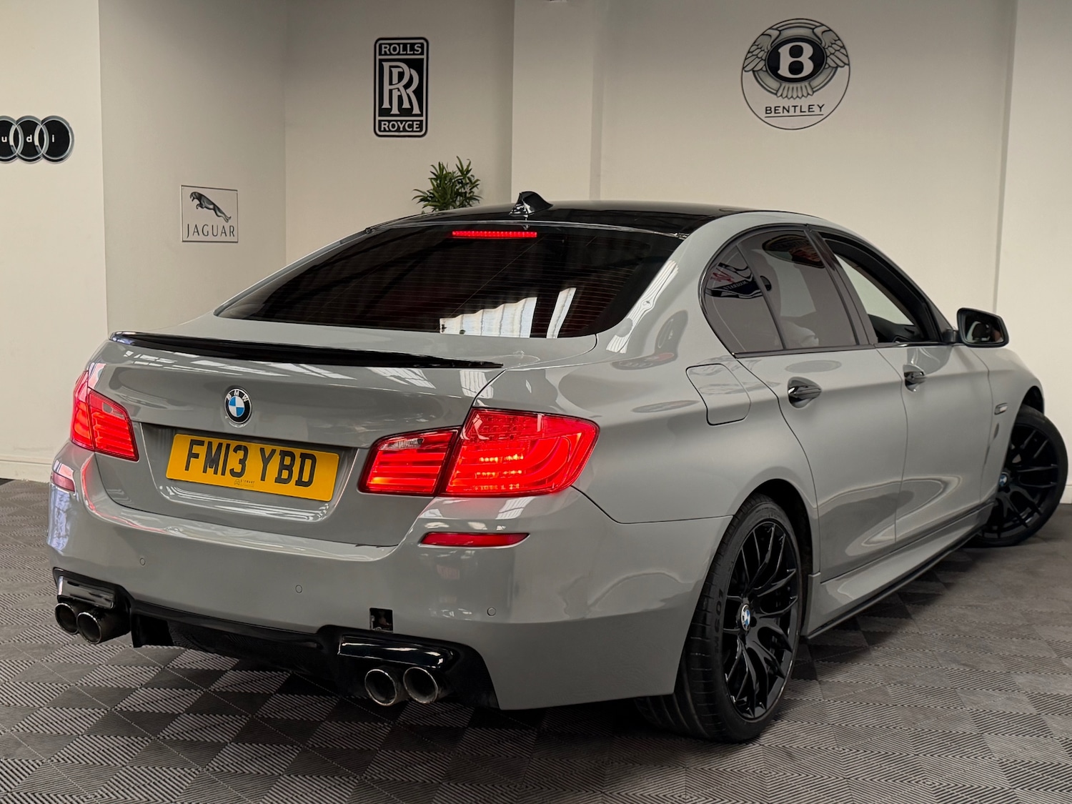 Used BMW 5 Series 2023 for sale - 77975851: Photo 3