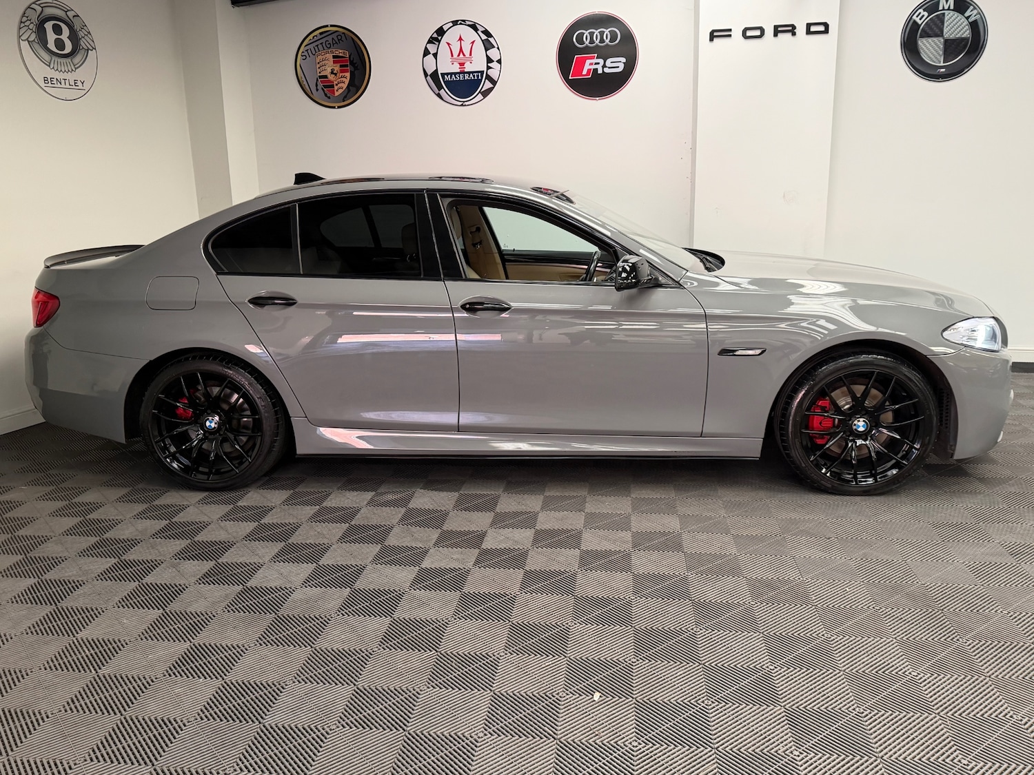 Used BMW 5 Series 2023 for sale - 77975851: Photo 8