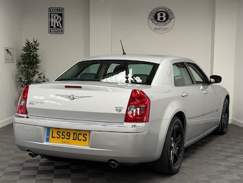 Used Chrysler 300C 2009 for sale - 79234717: Photo