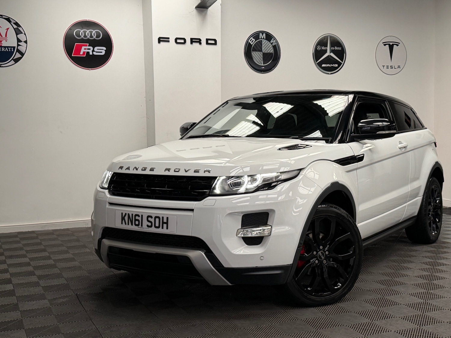 Used Land Rover Range Rover Evoque 2011 for sale - 78004857: Photo 2