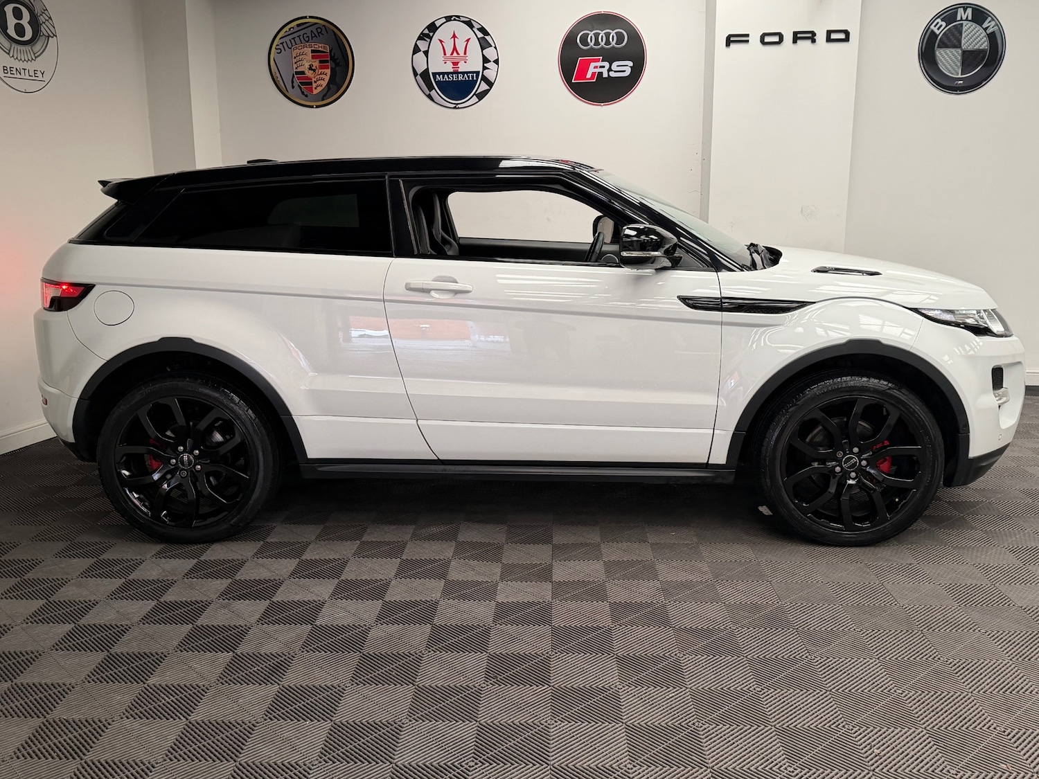 Used Land Rover Range Rover Evoque 2011 for sale - 78004857: Photo 5