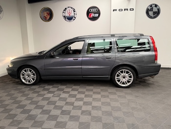 Used Volvo V70 2003 for sale - 79216478: Photo