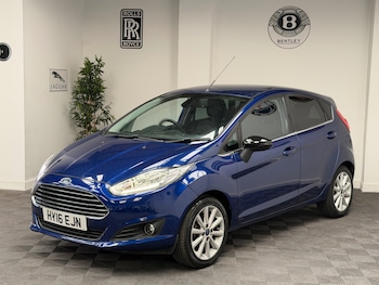 Used Ford Fiesta 2016 for sale - 79083180: Photo