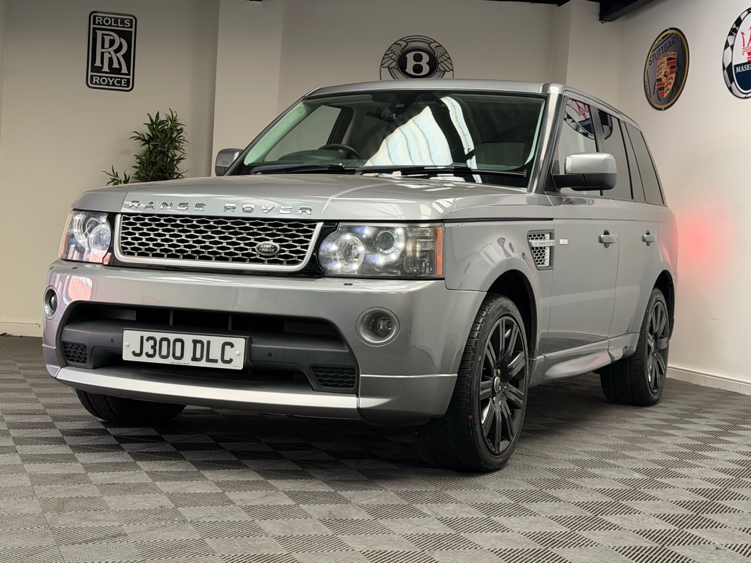 Used Land Rover Range Rover Sport 2012 for sale - 77975778: Photo 4