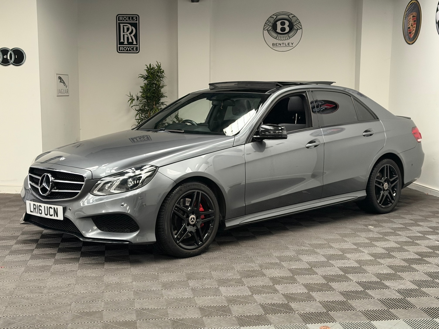 Used Mercedes-Benz E Class 2016 for sale - 78000438: Photo 3