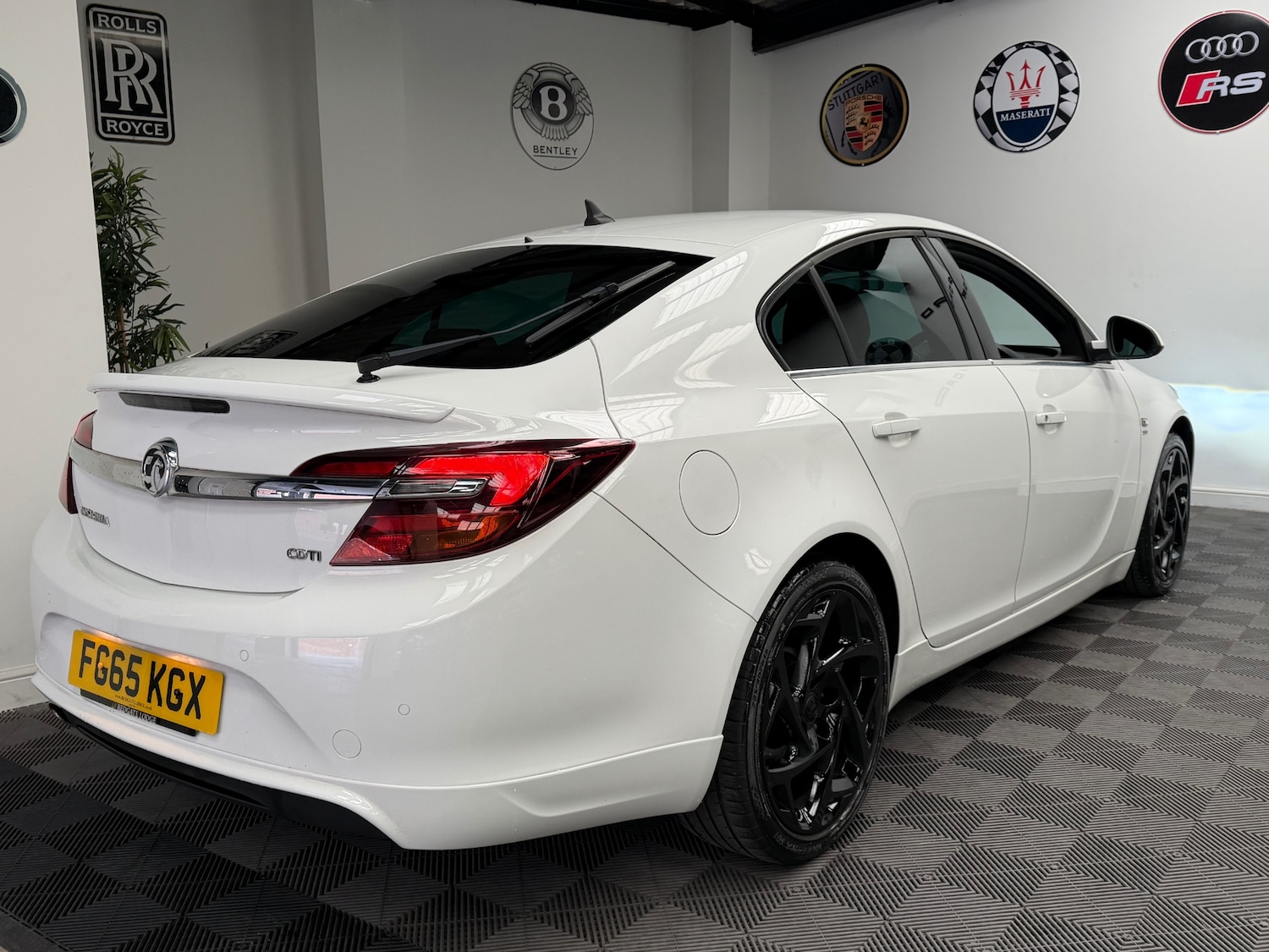 Used Vauxhall Insignia 2015 for sale - 78005545: Photo 8