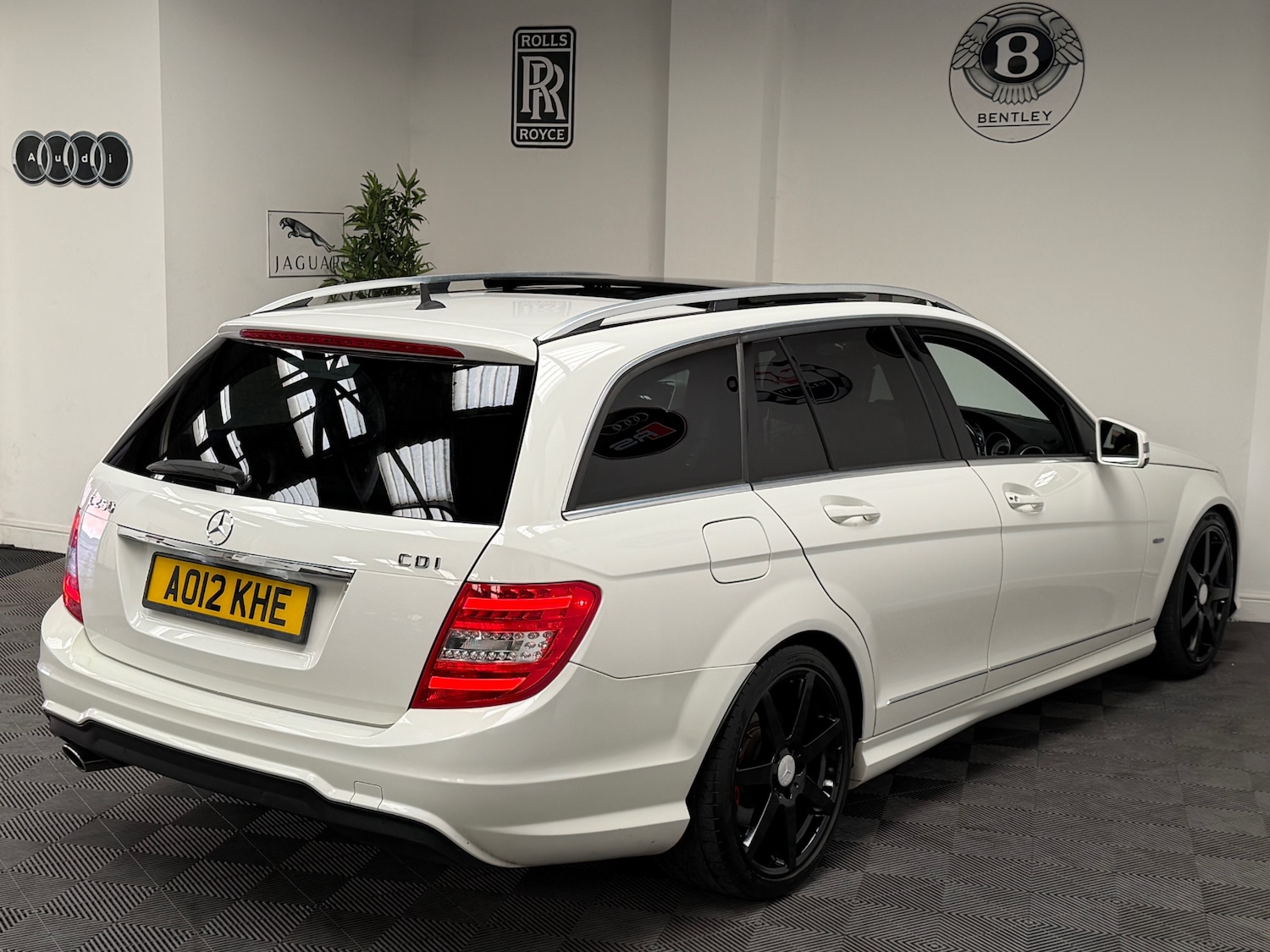 Used Mercedes-Benz C Class 2012 for sale - 78005535: Photo 24