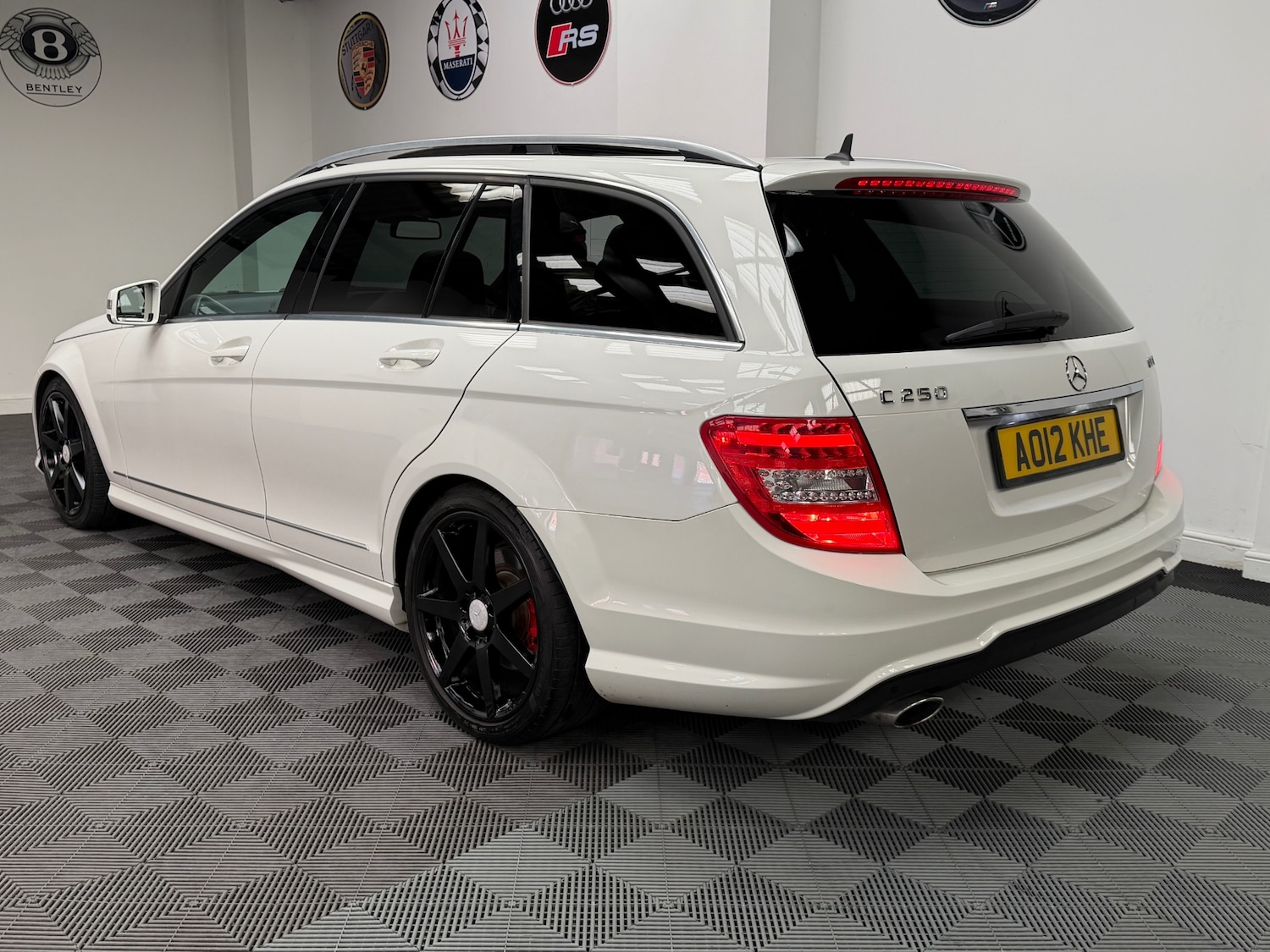 Used Mercedes-Benz C Class 2012 for sale - 78005535: Photo 26