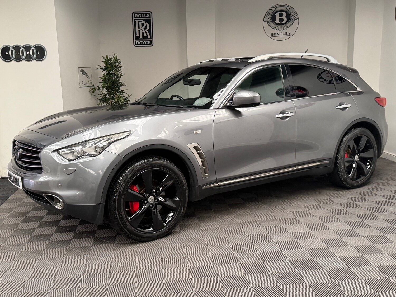 Used Infiniti FX 2013 for sale - 77982036: Photo 15