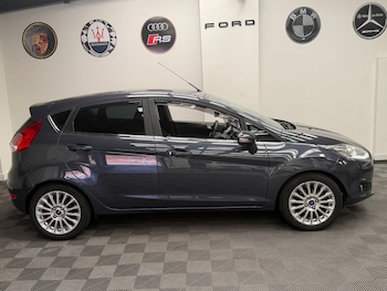 Used Ford Fiesta 2015 for sale - 79235026: Photo