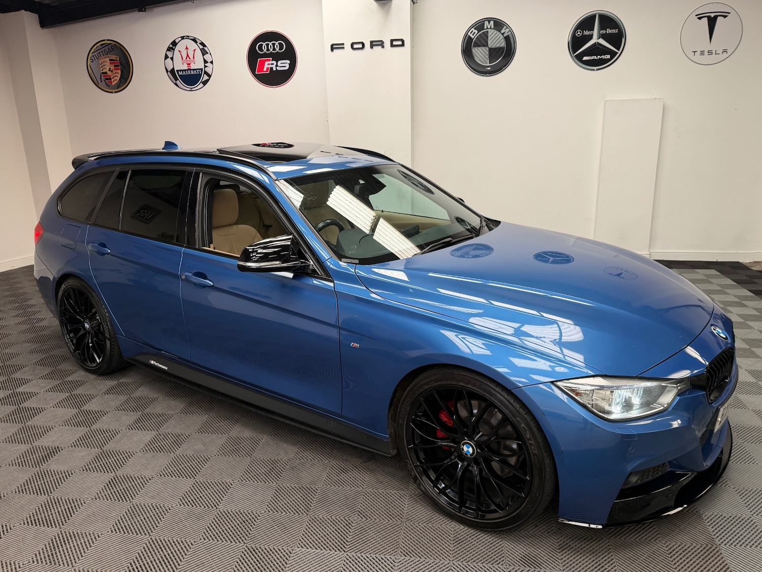 Used BMW 3 Series 2013 for sale - 77982009: Photo 29