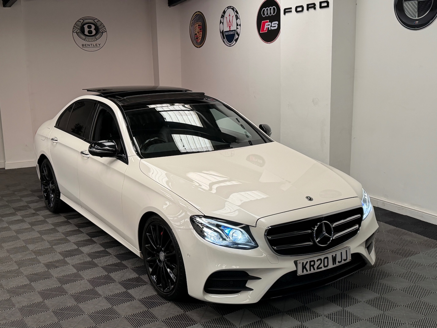 Used Mercedes-Benz E Class 2020 for sale - 77982024: Photo 13