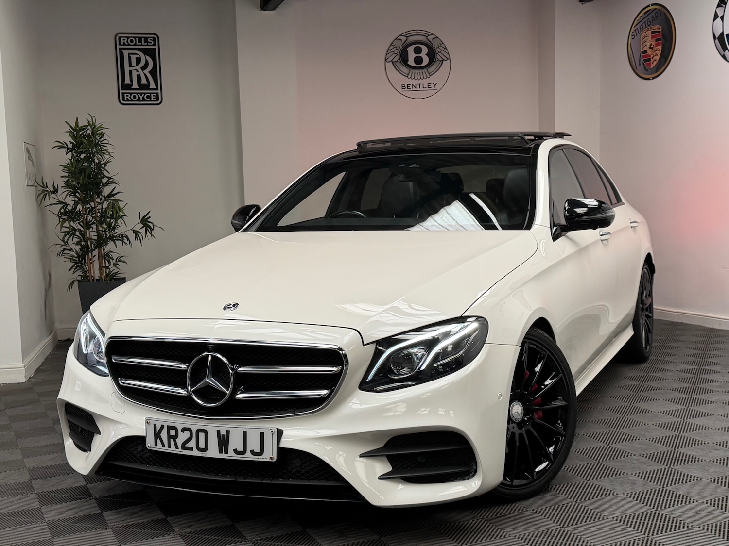 Used Mercedes-Benz E Class 2020 for sale - 77982024: Photo 14